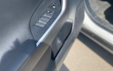 Toyota RAV4, 2020 год, 3 500 000 рублей, 17 фотография
