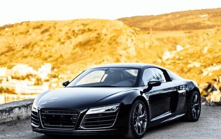 Audi R8, 2014 год, 10 000 000 рублей, 2 фотография