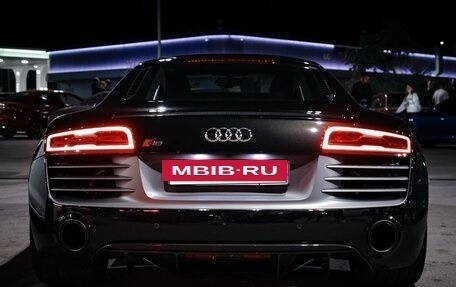 Audi R8, 2014 год, 10 000 000 рублей, 8 фотография