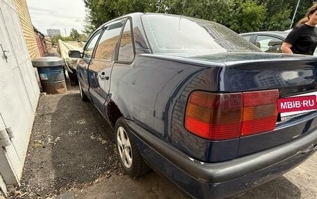 Volkswagen Passat B4, 1995 год, 75 000 рублей, 2 фотография