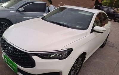 Ford Escort, 2022 год, 1 285 000 рублей, 1 фотография