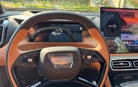 Geely Atlas, 2025 год, 2 500 000 рублей, 15 фотография