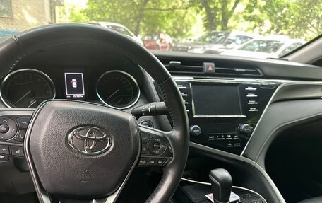 Toyota Camry, 2020 год, 2 500 000 рублей, 5 фотография
