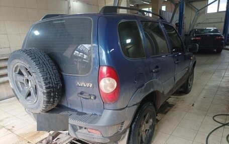 Chevrolet Niva I рестайлинг, 2017 год, 623 000 рублей, 2 фотография