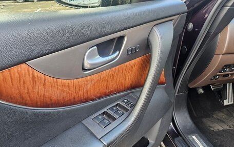 Infiniti QX70, 2014 год, 1 900 000 рублей, 11 фотография