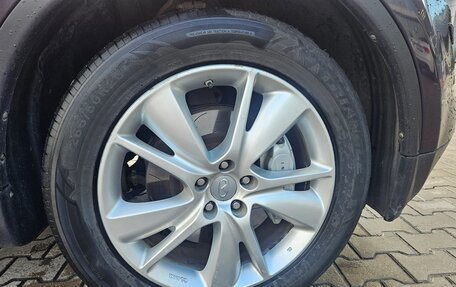 Infiniti QX70, 2014 год, 1 900 000 рублей, 9 фотография