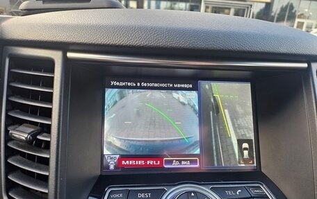 Infiniti QX70, 2014 год, 1 900 000 рублей, 26 фотография