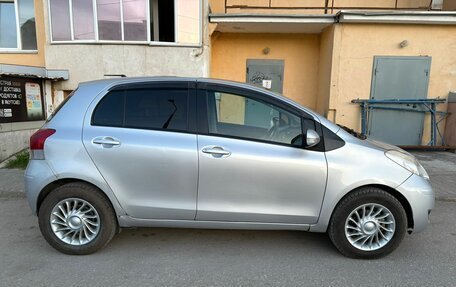 Toyota Vitz, 2010 год, 490 000 рублей, 4 фотография