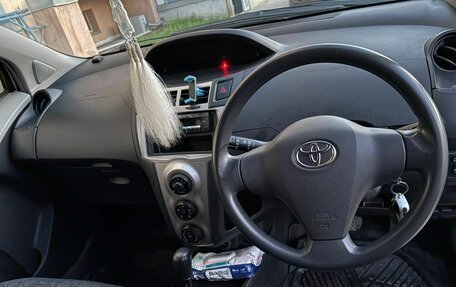 Toyota Vitz, 2010 год, 490 000 рублей, 5 фотография