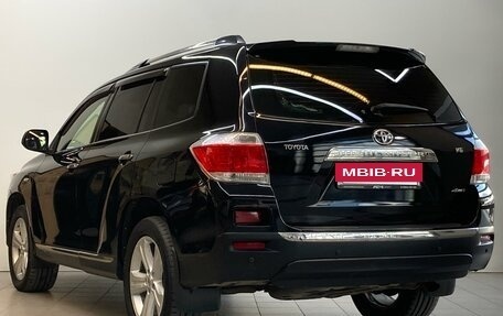 Toyota Highlander III, 2012 год, 1 850 000 рублей, 8 фотография