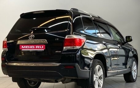 Toyota Highlander III, 2012 год, 1 850 000 рублей, 6 фотография