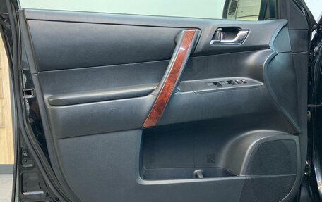 Toyota Highlander III, 2012 год, 1 850 000 рублей, 18 фотография