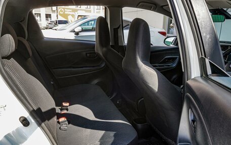 Toyota Vitz, 2019 год, 840 000 рублей, 11 фотография