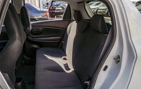 Toyota Vitz, 2019 год, 840 000 рублей, 7 фотография