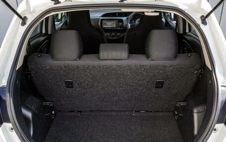 Toyota Vitz, 2019 год, 840 000 рублей, 19 фотография