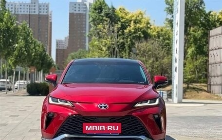 Toyota Venza, 2022 год, 2 990 000 рублей, 2 фотография