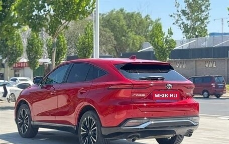 Toyota Venza, 2022 год, 2 990 000 рублей, 4 фотография