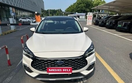 Ford Focus IV, 2021 год, 1 299 200 рублей, 2 фотография