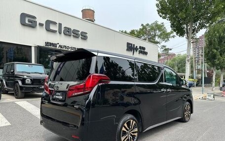 Toyota Alphard III, 2021 год, 5 300 000 рублей, 5 фотография