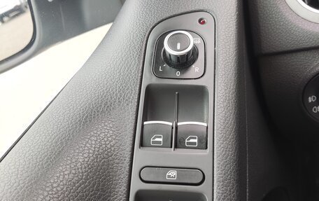 Volkswagen Tiguan I, 2011 год, 1 350 000 рублей, 14 фотография