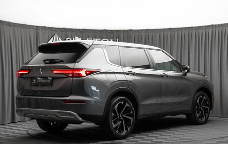 Mitsubishi Outlander, 2021 год, 3 200 000 рублей, 5 фотография