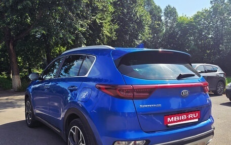 KIA Sportage IV рестайлинг, 2018 год, 2 390 000 рублей, 3 фотография