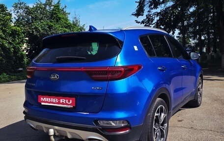KIA Sportage IV рестайлинг, 2018 год, 2 390 000 рублей, 2 фотография