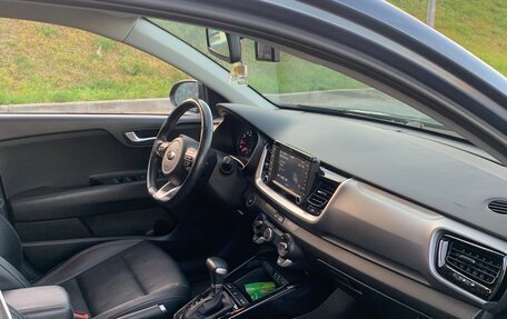 KIA Stonic, 2019 год, 1 800 000 рублей, 9 фотография