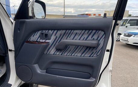 Toyota Land Cruiser Prado 90 рестайлинг, 1998 год, 1 297 000 рублей, 13 фотография