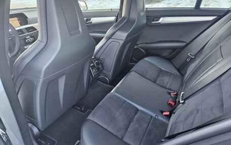 Mercedes-Benz C-Класс AMG, 2012 год, 3 500 000 рублей, 14 фотография