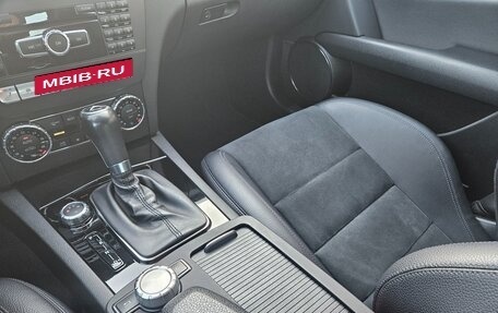 Mercedes-Benz C-Класс AMG, 2012 год, 3 500 000 рублей, 16 фотография