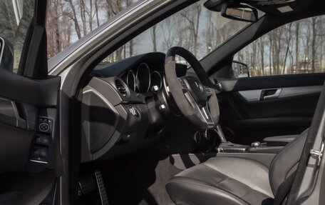 Mercedes-Benz C-Класс AMG, 2012 год, 3 500 000 рублей, 22 фотография