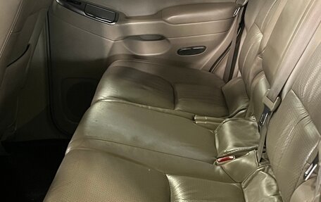 Toyota Land Cruiser Prado 120 рестайлинг, 2007 год, 2 700 000 рублей, 15 фотография
