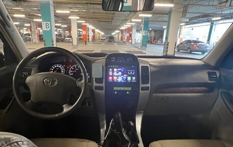 Toyota Land Cruiser Prado 120 рестайлинг, 2007 год, 2 700 000 рублей, 18 фотография