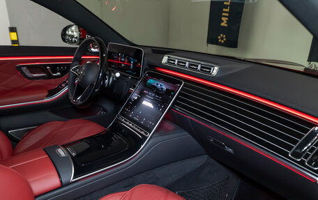 Mercedes-Benz Maybach S-Класс, 2021 год, 37 000 000 рублей, 35 фотография