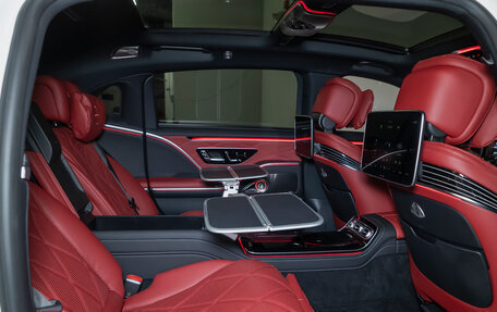 Mercedes-Benz Maybach S-Класс, 2021 год, 37 000 000 рублей, 39 фотография