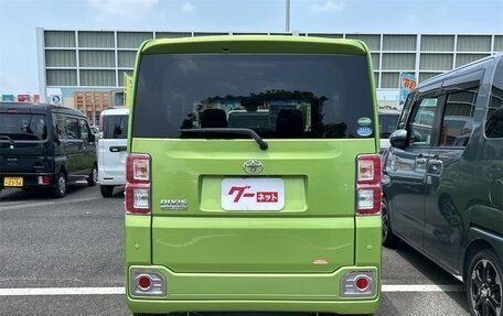 Toyota Pixis Mega, 2021 год, 700 000 рублей, 5 фотография