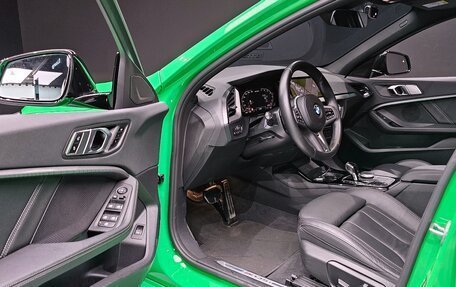 BMW 1 серия, 2022 год, 4 300 000 рублей, 14 фотография