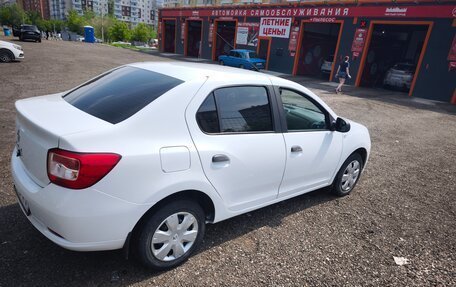 Renault Logan II, 2015 год, 600 000 рублей, 4 фотография