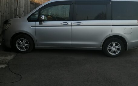 Honda Stepwgn IV, 2012 год, 1 650 000 рублей, 2 фотография