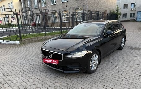 Volvo V90 II, 2019 год, 2 500 000 рублей, 2 фотография