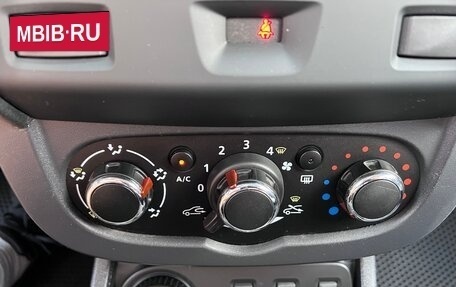 Renault Duster I рестайлинг, 2017 год, 1 190 000 рублей, 10 фотография