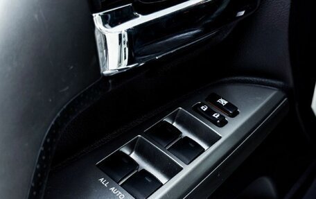 Toyota Land Cruiser 200, 2012 год, 3 950 000 рублей, 11 фотография