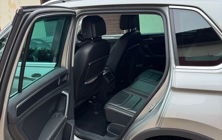 Volkswagen Tiguan II, 2018 год, 2 500 000 рублей, 12 фотография