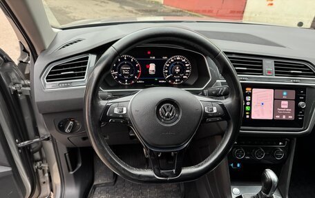 Volkswagen Tiguan II, 2018 год, 2 500 000 рублей, 21 фотография