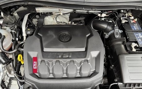 Volkswagen Tiguan II, 2018 год, 2 500 000 рублей, 32 фотография