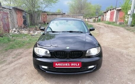 BMW 1 серия, 2008 год, 665 000 рублей, 2 фотография