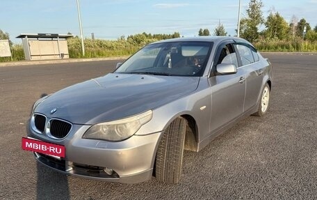 BMW 5 серия, 2004 год, 1 150 000 рублей, 3 фотография