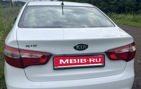 KIA Rio III рестайлинг, 2014 год, 500 000 рублей, 2 фотография
