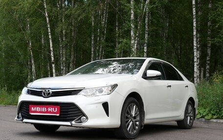 Toyota Camry, 2016 год, 2 350 000 рублей, 1 фотография